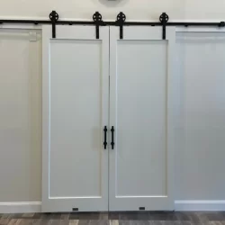 Simple panel double doors